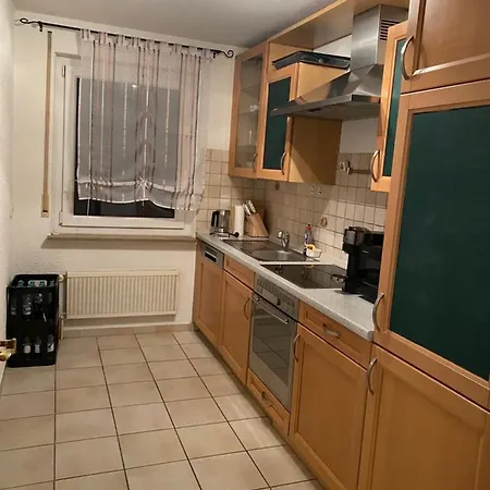 Zentral Mit Balkon Und Stellplatz Apartman Reutlingen
