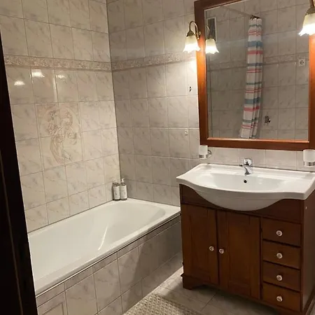 Zentral Mit Balkon Und Stellplatz * Reutlingen