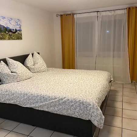 Apartman Zentral Mit Balkon Und Stellplatz